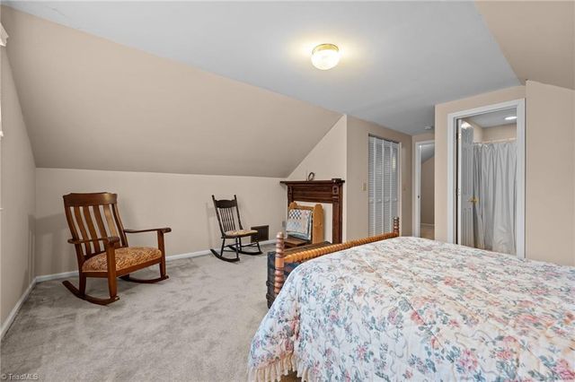 404 Hassellwood Drive, Jamestown, NC 27282