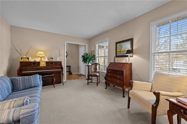 404 Hassellwood Drive, Jamestown, NC 27282