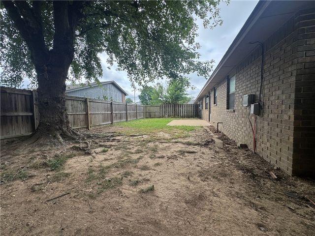 1503 S 13th Street, Rogers, AR 72758