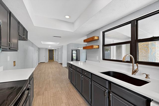 944 Mossvine Drive, Plano, TX 75023