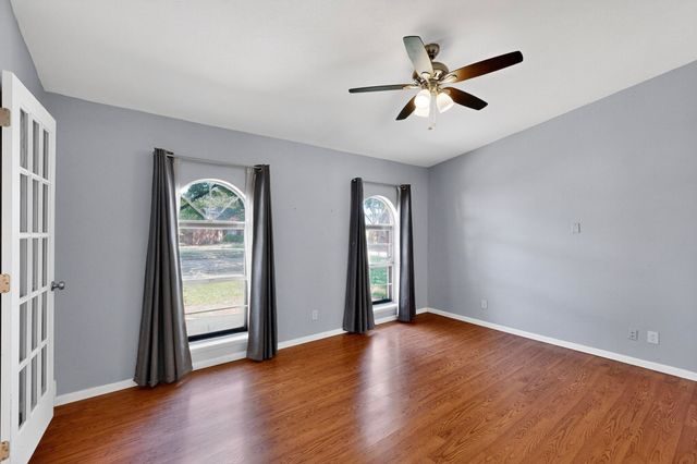 944 Mossvine Drive, Plano, TX 75023