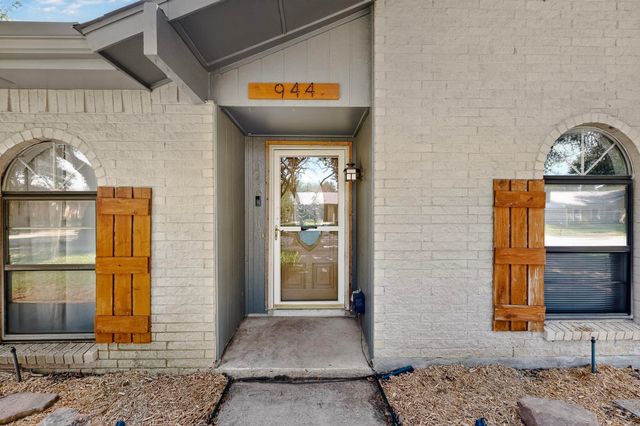 944 Mossvine Drive, Plano, TX 75023