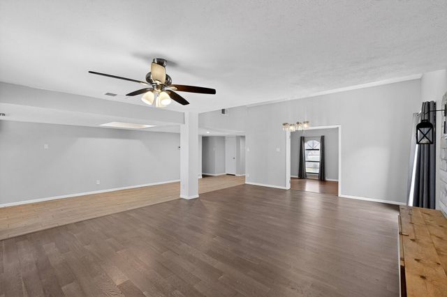 944 Mossvine Drive, Plano, TX 75023