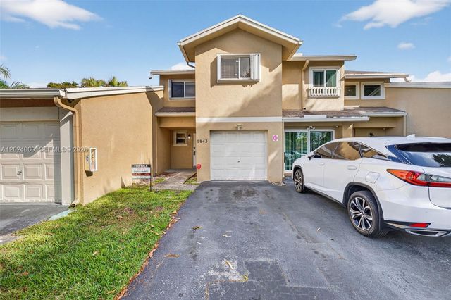 5843 Woodlands Blvd 5843, Tamarac, FL 33319