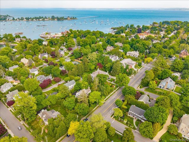1 Elm Avenue, Larchmont, NY 10538