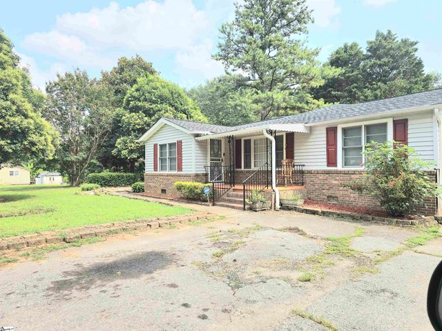 190 Fuller Road, Spartanburg, SC 29306