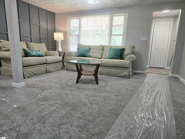 190 Fuller Road, Spartanburg, SC 29306
