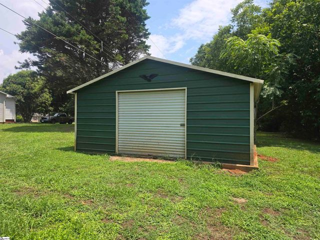 190 Fuller Road, Spartanburg, SC 29306
