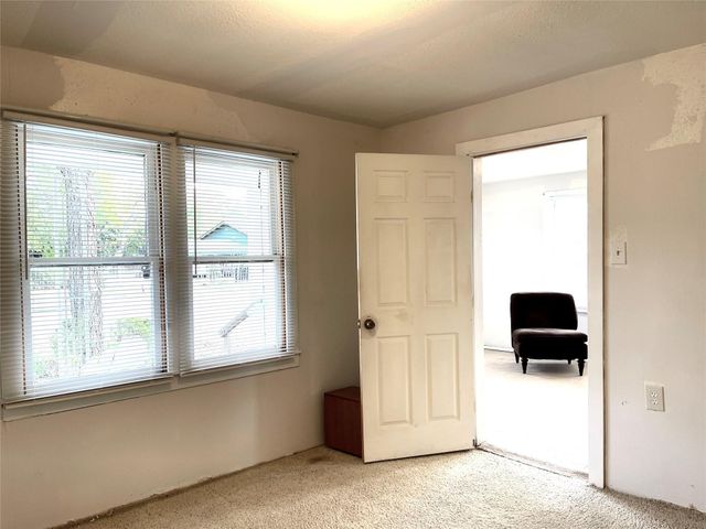 1828 W Mill Street SW, New Braunfels, TX 78130