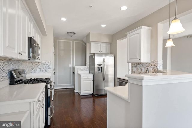 42183 SHORECREST TER, Aldie, VA 20105