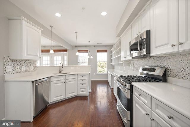 42183 SHORECREST TER, Aldie, VA 20105