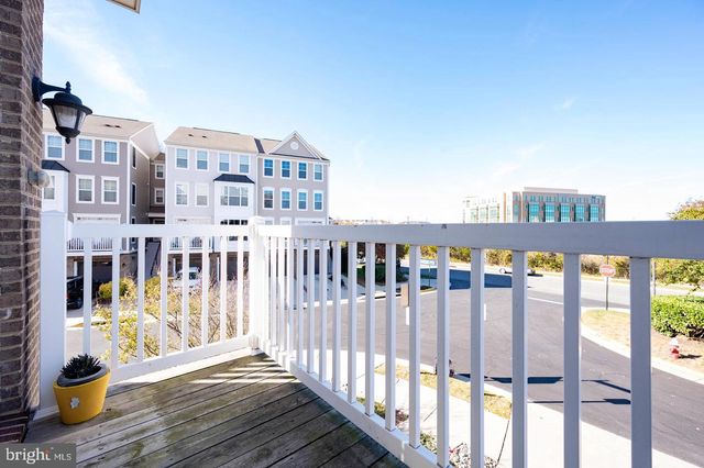 42183 SHORECREST TER, Aldie, VA 20105