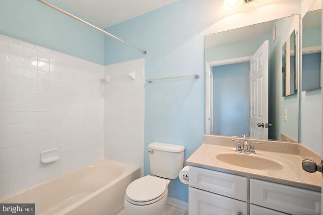 42183 SHORECREST TER, Aldie, VA 20105