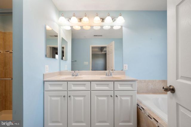 42183 SHORECREST TER, Aldie, VA 20105