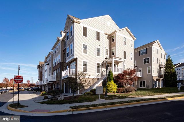 42183 SHORECREST TER, Aldie, VA 20105