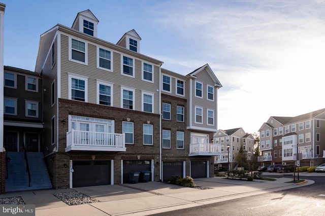 42183 SHORECREST TER, Aldie, VA 20105