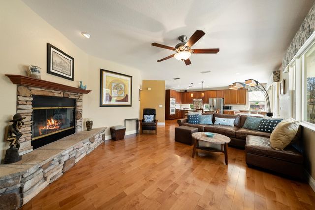 2066 Summer Dr, El Dorado Hills, CA 95762