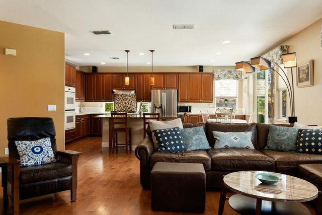 2066 Summer Dr, El Dorado Hills, CA 95762