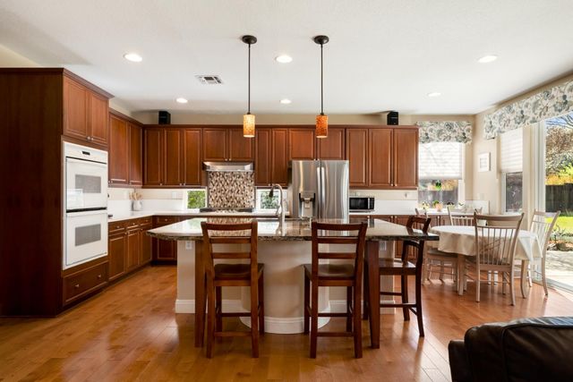 2066 Summer Dr, El Dorado Hills, CA 95762