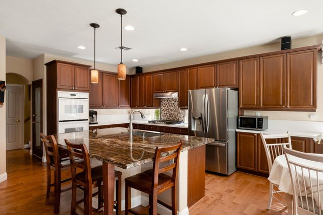 2066 Summer Dr, El Dorado Hills, CA 95762