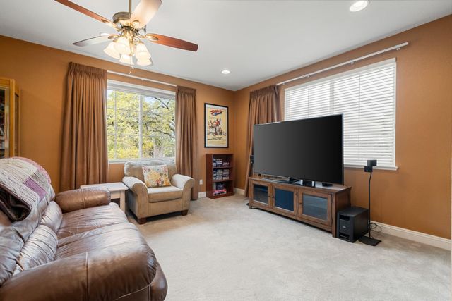 2066 Summer Dr, El Dorado Hills, CA 95762