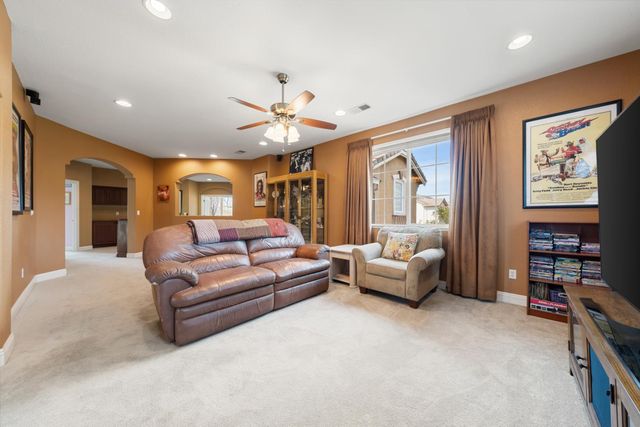 2066 Summer Dr, El Dorado Hills, CA 95762