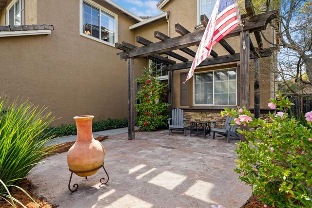 2066 Summer Dr, El Dorado Hills, CA 95762