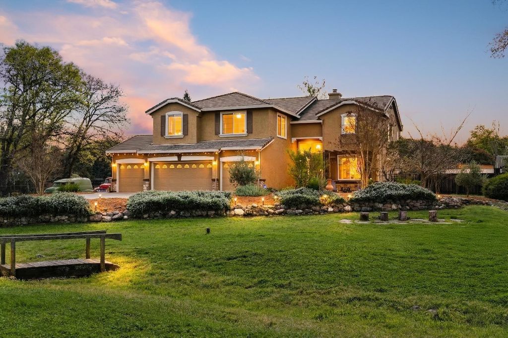 2066 Summer Dr, El Dorado Hills, CA 95762