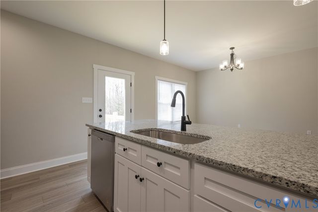 2223 Ridge Rd, Arvonia, VA 23004