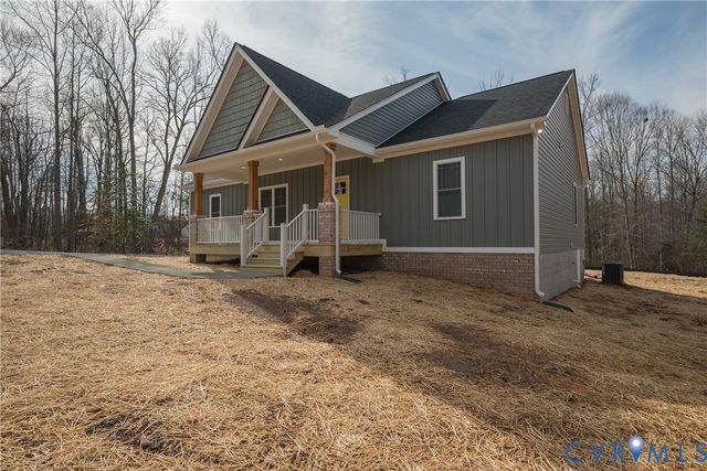 2223 Ridge Rd, Arvonia, VA 23004