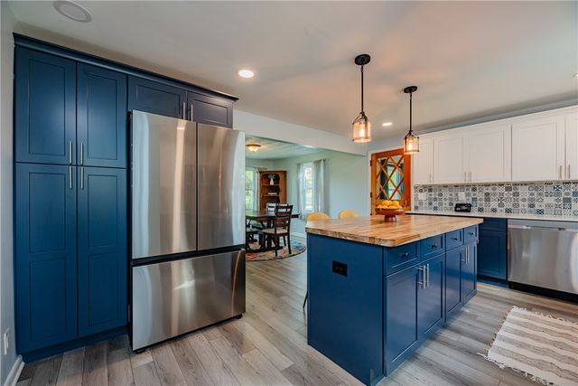 151 Salt Road, Webster, NY 14580