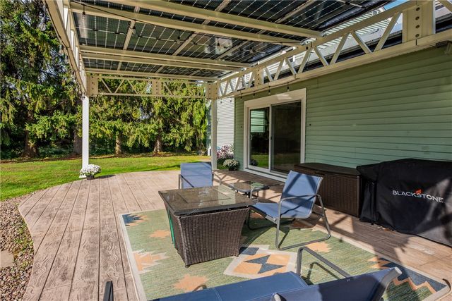 151 Salt Road, Webster, NY 14580