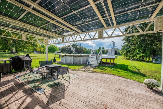 151 Salt Road, Webster, NY 14580