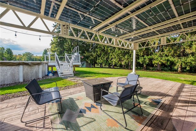 151 Salt Road, Webster, NY 14580
