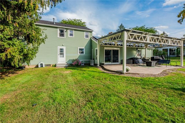 151 Salt Road, Webster, NY 14580