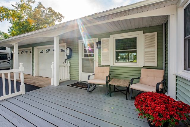 151 Salt Road, Webster, NY 14580