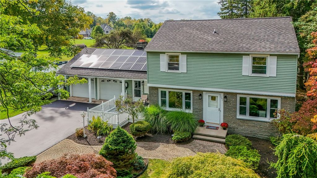 151 Salt Road, Webster, NY 14580