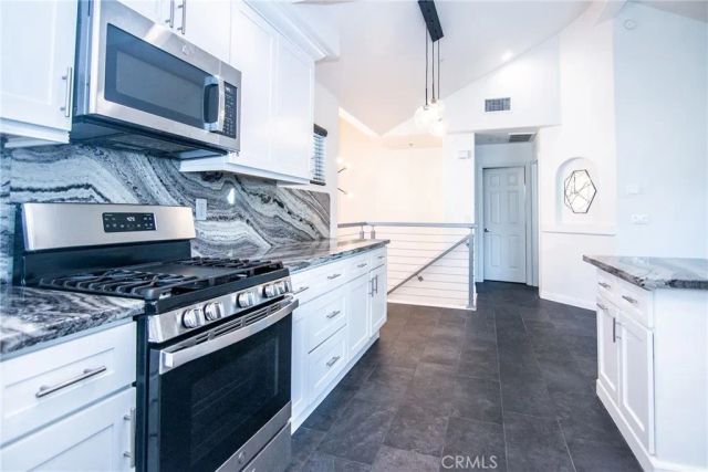 8585 Moody, Cypress, CA 90630