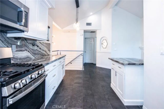 8585 Moody, Cypress, CA 90630