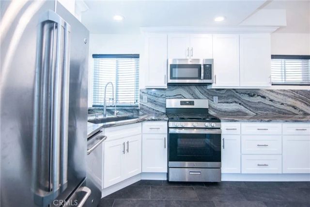 8585 Moody, Cypress, CA 90630
