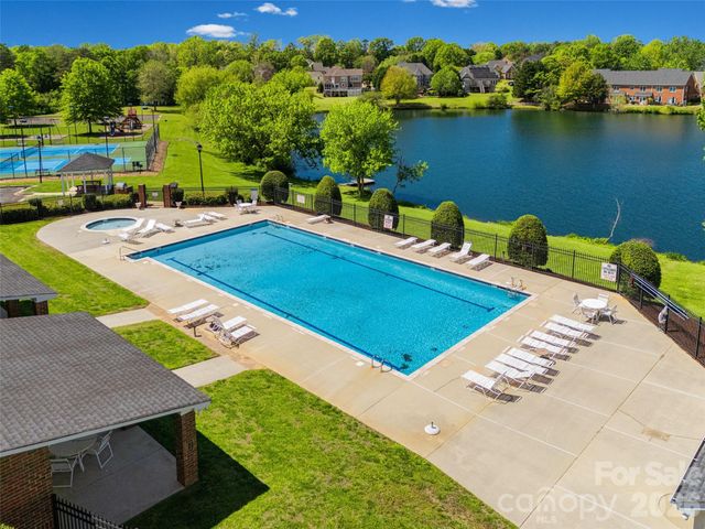 144 Villa Lake Drive, Fort Mill, SC 29708