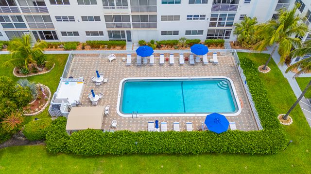3201 NE 8th Street 206, Pompano Beach, FL 33062