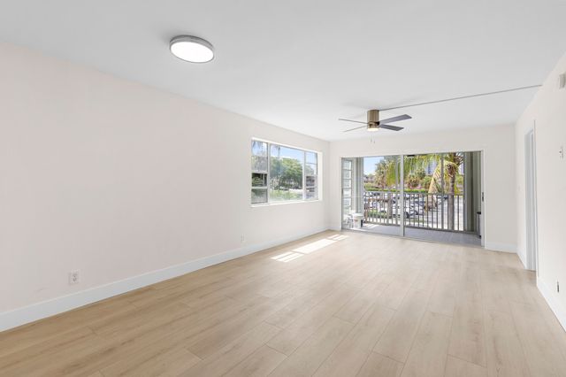 3201 NE 8th Street 206, Pompano Beach, FL 33062