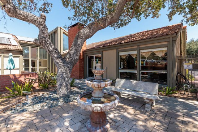 324 Chestnut Hill Court 14, Thousand Oaks, CA 91360