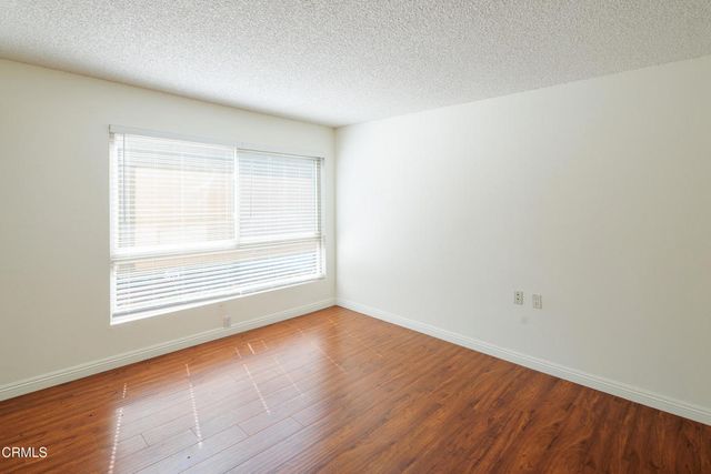 324 Chestnut Hill Court 14, Thousand Oaks, CA 91360