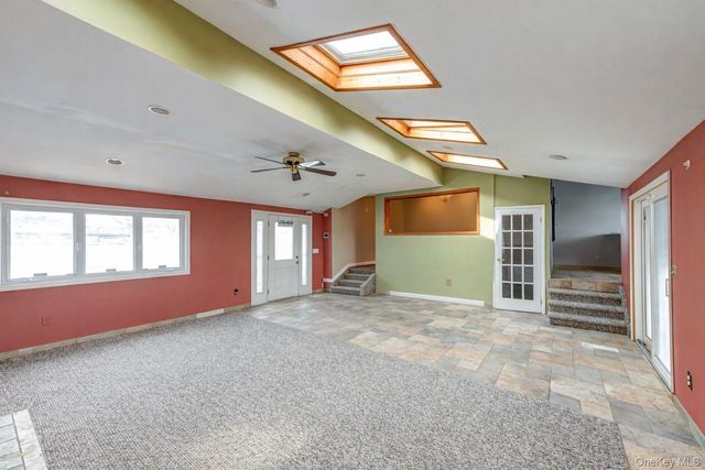 11 Lawrence Road, Deer Park, NY 11729