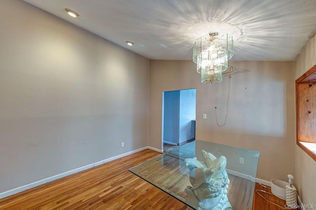 11 Lawrence Road, Deer Park, NY 11729