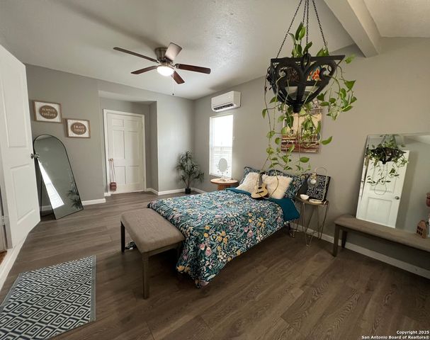 3950 S WALTERS, San Antonio, TX 78223