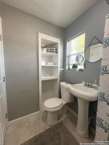 3950 S WALTERS, San Antonio, TX 78223