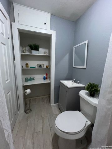 3950 S WALTERS, San Antonio, TX 78223